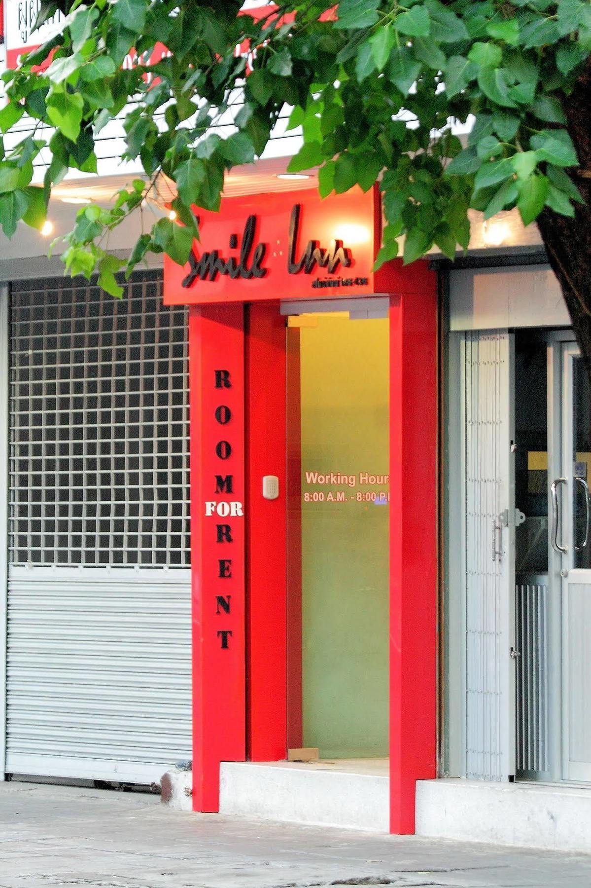 Smile Inn Bangkok Kültér fotó